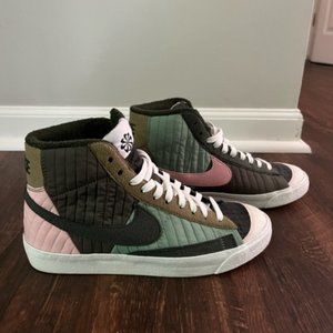 Nike Blazer Mid '77 Sneakers - Size 7 Men's (8.5 Women's)